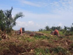 Selamatkan Gambut, Warga Kuala Kampar Demo PT TUM dan BPN Riau