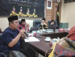 Jadilah Orang Beradat, Adat Mengatur, Syarak Memakai