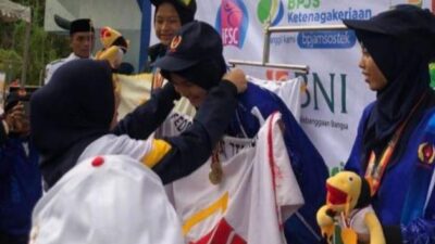Atlet Cabor Panjat Tebing Inhu Putri Raih Medali Emas