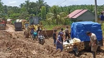 Peduli Jalinsel yang Hancur, Camat Bersama Forum Kades Akan Datangi Dinas PUPR Provinsi