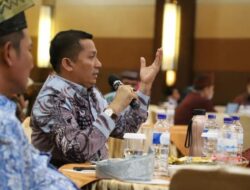LAMR: Dahulukan Adab dari Ilmu
