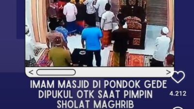 Viral! Sedang Pimpim Shalat, Imam Masjid Dipukuli Bertubi-tubi oleh Jemaah