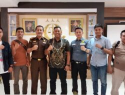 Plt Kajari Pekanbaru: Tercubit Satu, Tercubit Semua