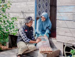 Tokopedia-IZI Riau Salurkan 100 Paket Ramadan di wilayah 3T