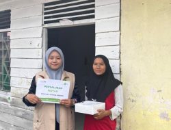 IZI Salurkan 300 Paket Fidyah kepada Masyarakat Membutuhkan