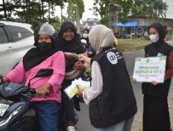 IZI Sumbar Salurkan 130 Paket Masker dan Vitamin C untuk Masyarakat Terdampak Kabut Asap